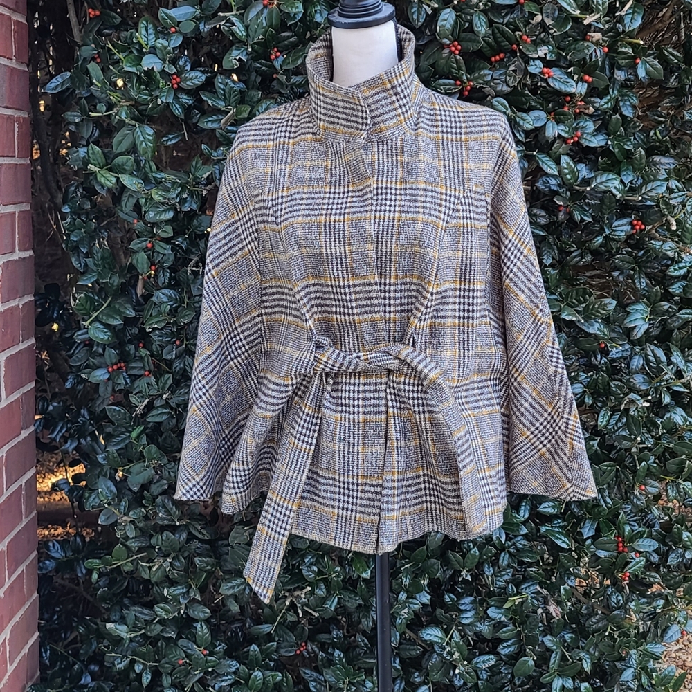Cape jacket - Picture 7 of 8